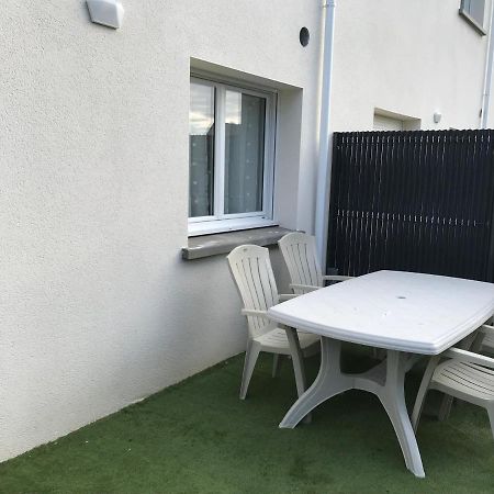 Appartement Numero 4 Ou Numero 8 Savigne-l'Eveque Exterior foto